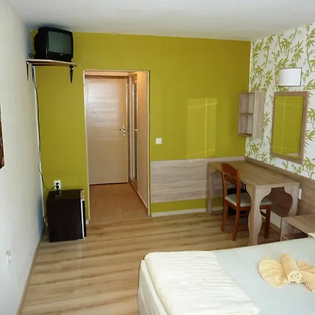 Zarya Hotel